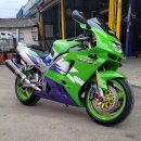 1997 가와사키 닌자 ZX-9R 이미지