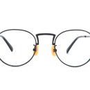 언커먼 아이웨어 이미지