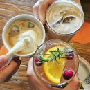 아롱이네 | 금리단길 감성 카페 -언유주얼by아롱이