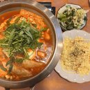 이화웰빙마차 | 이대 즉석떡볶이 맛집 카우떡볶이 | 미나리쫄라당 떡볶이 솔직후기