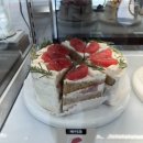 센트럴프라자,양천경찰서 사잇길 | 케이크 커피 맛집 양천구청역 카페 로칼코너