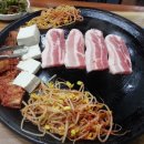 솥뚜껑 삼겹살 이미지