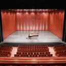 강동아트센터 대극장 한강 이미지