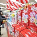 해태축산 | 🔥 [이슈] 빼빼로데이, 굿즈 대란! 500원 과자가 2000원? 상술 논란 속 30년 기념일의 놀라운 진화!