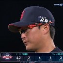 [KBO] 배영수 투수코치에게 "죄송합니다"라고 말하고 강판되는 롯데 박세웅.gif 이미지