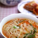 얼큰칼국수 이미지
