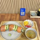 롤인 | '롤인잠실' 연어드래곤롤 내돈내산 솔직 후기 (장미상가 맛집 탐방)