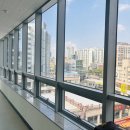 시흥산업용재유통센터 | 커튼&블라인드] 안양 평촌 인덕원역AK밸리 지식산업센터 사무실 8창 칼각 맞춤제작으로 완성한 그레이 감성