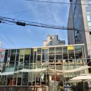 서교동거리4 | 서교동 카페 커피폴리 대형 베이커리 카페