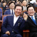 정청래·박찬대, 전당대회 앞두고 &#39;화기애애&#39;…&#39;친명 선명성&#39; 경쟁 이미지