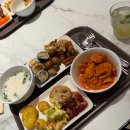 대구교대 입구 우측편 | 인천국제공항 제2터미널 대한항공 프레스티지 라운지 동편 우측 및 좌측 후기