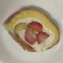 증약 | [대전 맛집] 성심당 빵 추천: 딸기 요거롤 롤케이크(+온누리 할인 꿀팁)