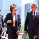 250426 국회 찾은 문재인, 檢 기소에 &#34;검찰권 남용 단적 사례&#34; 이미지