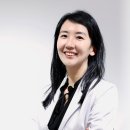 머리카락 가늘어지는 ‘폐경 후 탈모’, 영양소 결핍 채우며 치료 병행해야 이미지