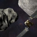 쾅! NASA 우주선 국방 테스트에서 소행성에 충돌 이미지