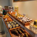 용문역5번출구_31160) | 탄방동 빵집 베이커리 미르에서 두쫀쿠, 말차크림시나몬롤, 무화과캄파뉴 후기