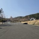 선사시대로 탐방 길(충의1코스) | [고성 가볼만한곳] 상족암군립공원 공룡 발자국 화석산지 &amp; 신비로운 해식동굴 탐방