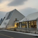 참좋은경북서점 경산점 | [경북 경산] 감각적인 공간의 베이커리, 커피맛집 대형카페 '더웨이투커피' 후기(feat.버터떡)