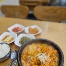 토마토김밥 이미지