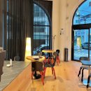 북마크하우스 | 신사동 가로수길 신상 카페, 감성 넘치는 &#39;스태키 커피 하우스&#39; 후기