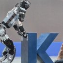 사람처럼 걷고 느끼는 로봇… KAIST, 움직이는 AI시대 연다 이미지