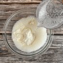 파전 반죽에 &#34;물 대신 이것&#34; 넣으면 튀김처럼 상당히 바삭해 집니다. 이미지