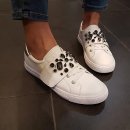 화이트풀빌 이미지