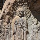 마애여래 공중화장실 | 서산 당일 여행 서산 용현리 마애여래삼존상 주차