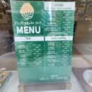 씨유 공덕에스케이리더스뷰점 | 공덕역 맛집 카페 추천 이색 마들렌 천국 플러피 베이크샵