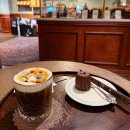 경기도 수원시 팔달구 정조로777번길 | 수원 행궁동 카페 추천ㅣ루아즈 블랑제리 겨울 트리 감성 베이커리 후기