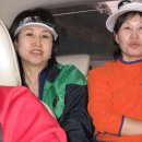 날으는 자동차 정비 이미지