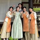 변우석 사저 실세 정지안, 아이유와 '21세기 대군부인' 비하인드컷 공개 '21세기 대군부인' 비하인드 컷 이미지