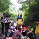 계곡속의바위집 이미지