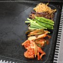 돌판생삼겹 - 아산시 한들물빛2로 18 | 돌판생삼겹