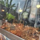 거진오토바이 | 치앙마이 징짜이마켓, 선데이마켓 맛집 추천, 넹무옵옹 항아리 바베큐 맛·가격 솔직후기