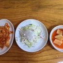 만두품은칼국수 이미지