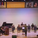 건반위의 채색 by 몬드리안 이미지