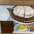 [성수 카페 추천] 따우전드 성수점 - 이국적인 파이 맛집에서 즐기는 특별한 디저트 타임
