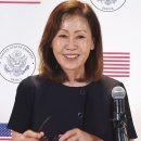 한국말로 "안녕하세요"…'쿠팡 챙길' 보수성향 미 대사 입국 이미지