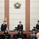 ﻿내란 재판 또 비공개 들어가려는데... 손 번쩍 &#34;이의 있습니다&#34; 이미지