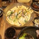 항아리 칼국수 보쌈 이미지