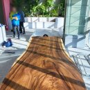 수원시청 회의실 | 공공기관에서 왜 대형 우드슬랩을 선호할까? 수원 시청 로비 테이블 납품 후기