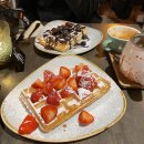 와플이랑 | 벨기에 겐트에서 먹은 존맛 와플 가게! In Choc Gent 방문 후기~
