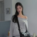 스웨트 원(SWEAT ONE) | 무신사 위시리스트|오프숄더 추천템(로라로라, 레더리, 비터셀즈, 어글리쉐도우)