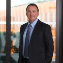 루크과학 | [AI의 종목 이야기] GSK, 항암제 후기 임상 5건 동시 추진…경쟁사 전략 차용