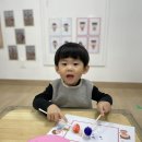북채를 두드리며 표현해요 이미지