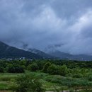 비 개인 후 이미지