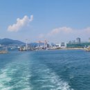 자갈치아지매 조각상 이미지