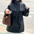 바람레더 | 봄 여성자켓으로 입기 좋은 크라마틱 하이넥야상 비건 레더자켓 후기