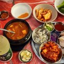 용이보쌈 | 익선동 한옥노포감성 굴보쌈 맛집 종로 고운돈 익선점